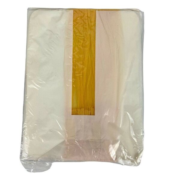 Highland Mills Fashion Pantyhose Queen Size Extra Wide Gold Ultra Sheer NEW - Picture 4 of 4